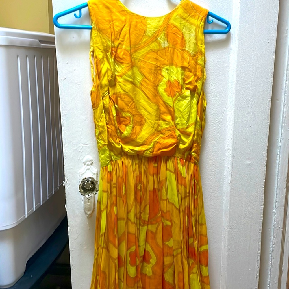 Vintage 60’s Psychedelic Yellow Orange Dress Small